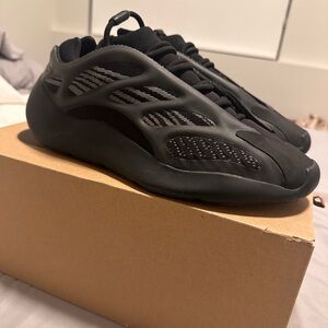 Black Yeezy 750